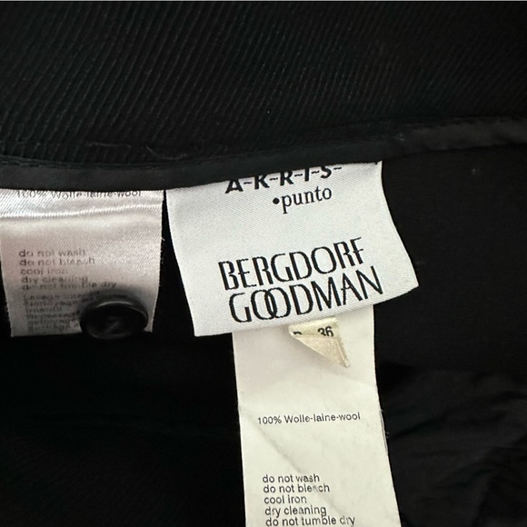 Akris Punto Bergdorf Goodman Black Wool Trousers - Picture 9 of 10